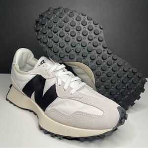 New Balance 327 Sea Salt White WS327FE Women’s size 8.5 medium